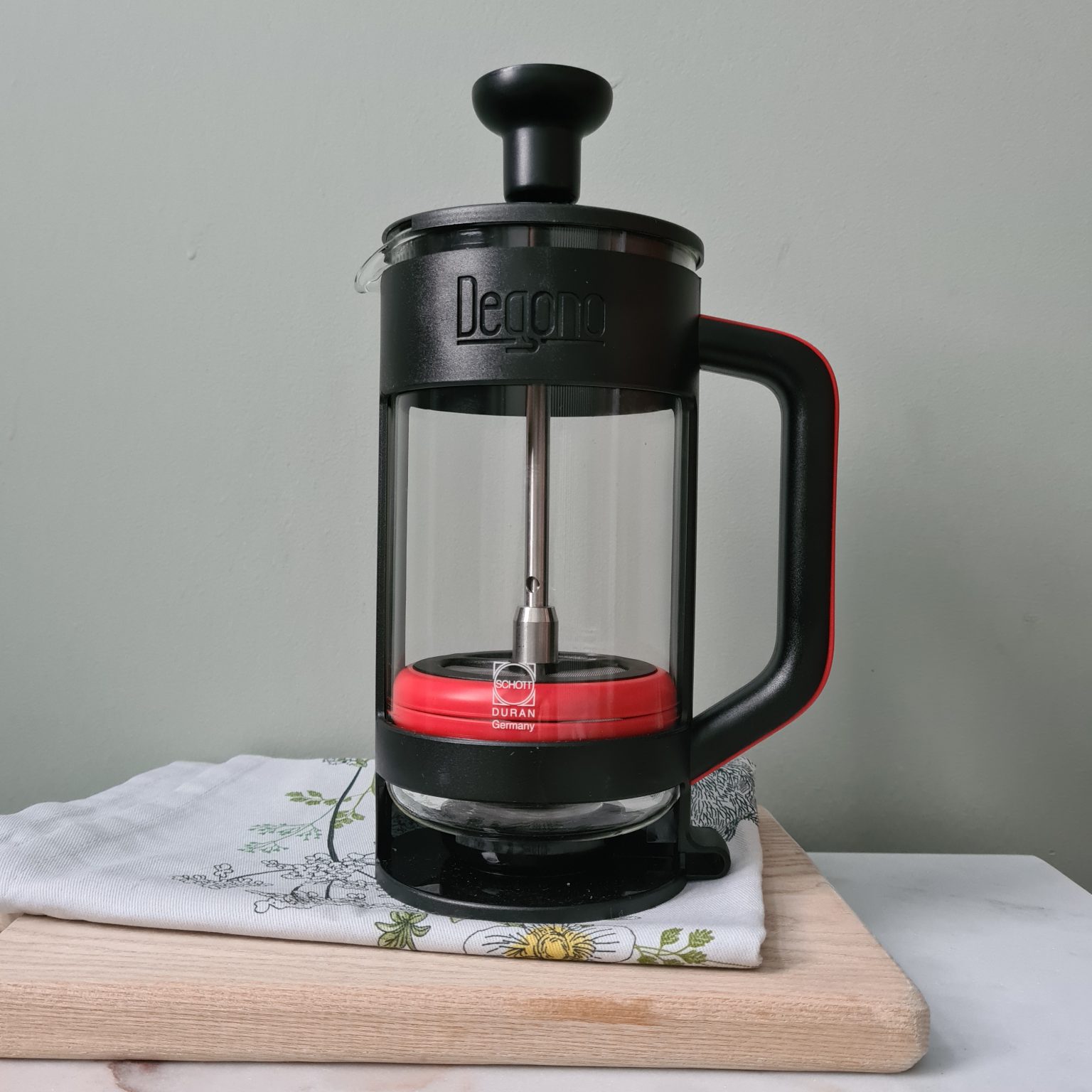 Degono Tea & Coffee Press – Using the clever clean GroundsAway system – No Ordinary Cafetiere - Carslake Tea Company