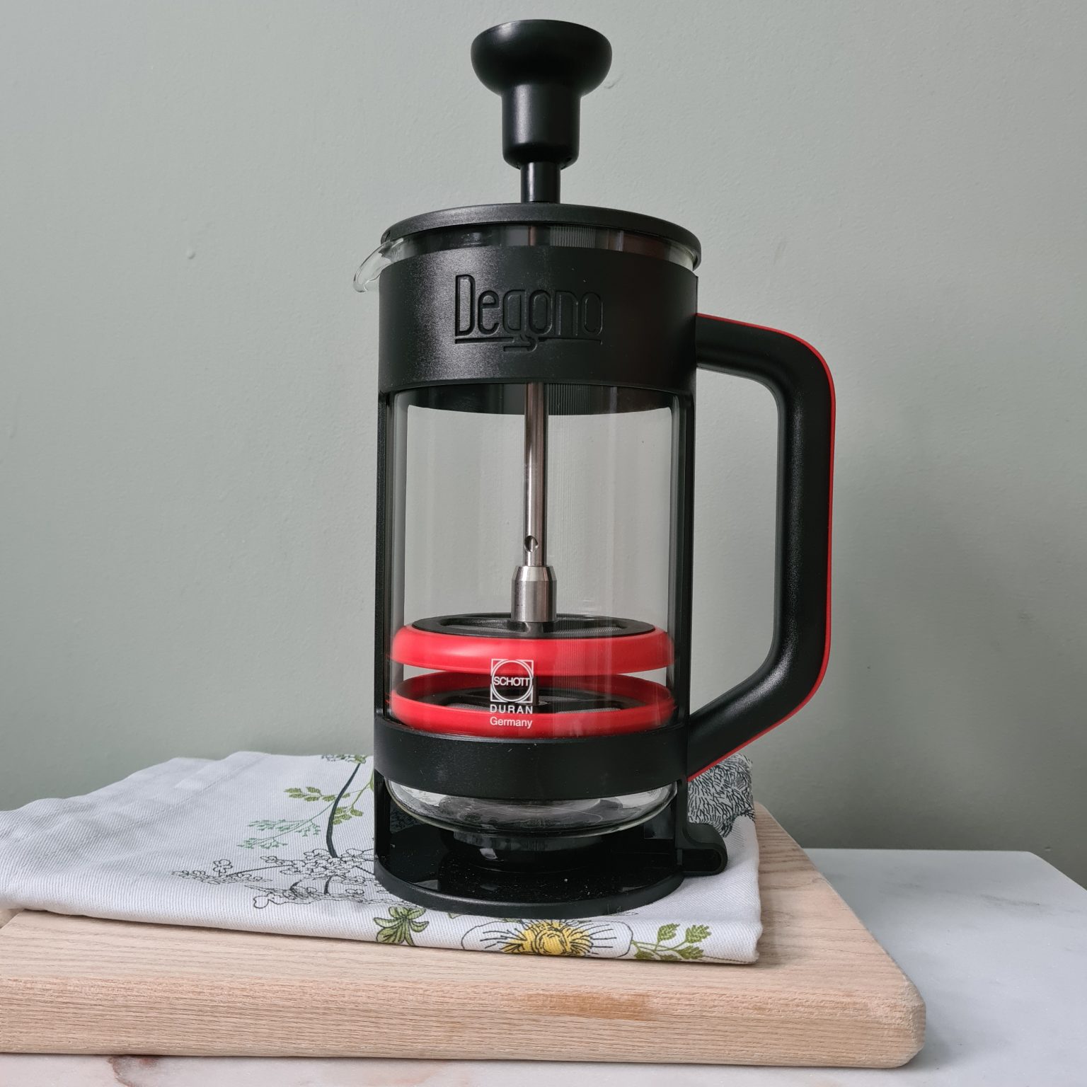 Degono Tea & Coffee Press – Using the clever clean GroundsAway system – No Ordinary Cafetiere - Carslake Tea Company